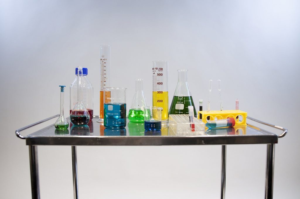 laboratory, chemistry, science-4415978.jpg